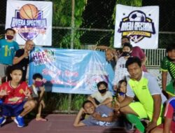 Warga Taman Rivera RT 8 Rutin Futsal Jumat Malam