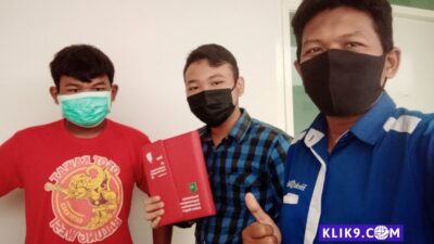 Harun Effendy Beri Pelatihan Menulis Berita Remaja Tanggung