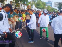 Kick Off Bola Gembira Dimeriahkan Juggling Legenda Timnas