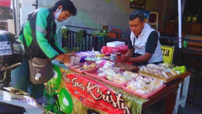 Lapak The Soes Kristy Depan UPN Tersedia Nasi Bebek Mangrove