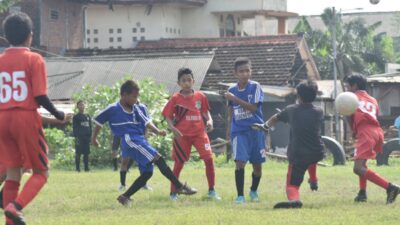 Medaeng United U12 Juara Trofeo Friendly Match