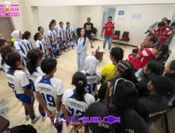 Desi Prakasiwi Apresiasi Tim Sepak Bola Putri Banyuwangi