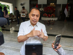 Wali Kota Eri Wujudkan Surabaya Kota Jasa