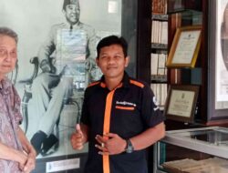 Oei Hiem Hwie Semangat Menjaga Perpustakaan Medayu Agung